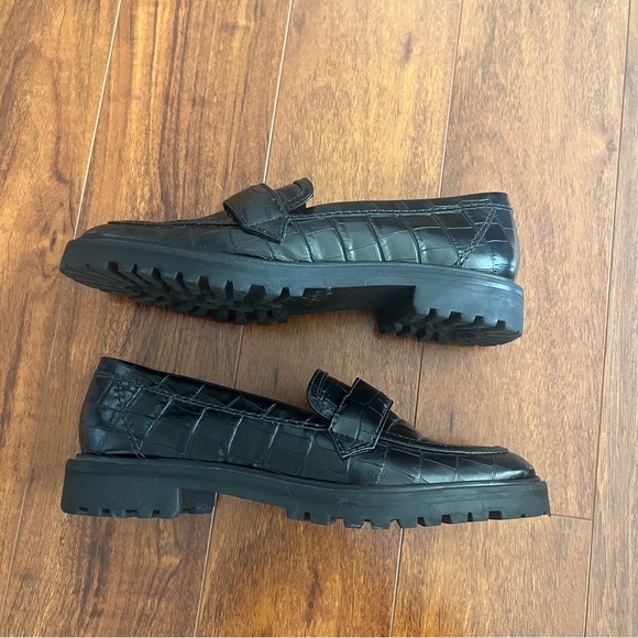 Schutz Kristine Black Leather Croc Embossed Lug Sole Loafers Size 8 - Picture 8 of 8